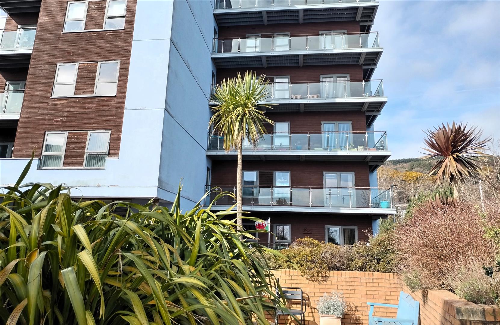 Mariners Court, Lamberts Road, Marina, Swansea, SA1 8QW